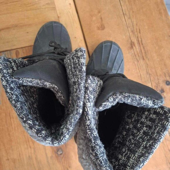 Maurices Harmony Sherpa Duck Boot - Picture 3 of 5